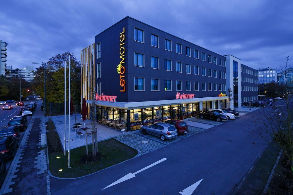 B&B Hotel München-Olympiapark Exterior foto